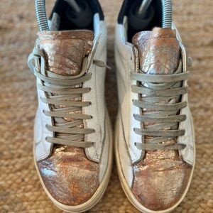P448 John Low Top Sneaker—Rose Gold‎ Well loved size 40 (9)